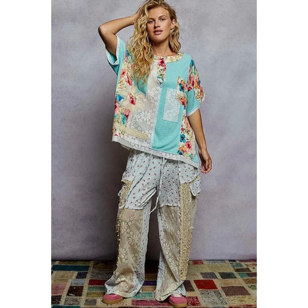 POL - Round Neck Short Sleeve Floral Knit Rib Top - Large - Picture 5 of 5
